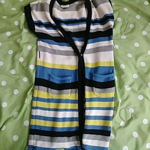 Short sleeve sweater